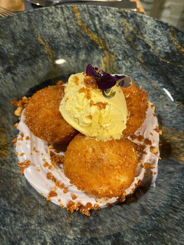 Opinii despre Toujours în Iași - Gastronomie și ospitalitate