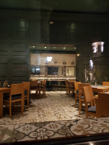 Comentarii opinii despre Casa Heliade