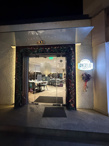 Comentarii opinii despre Crinul Alb