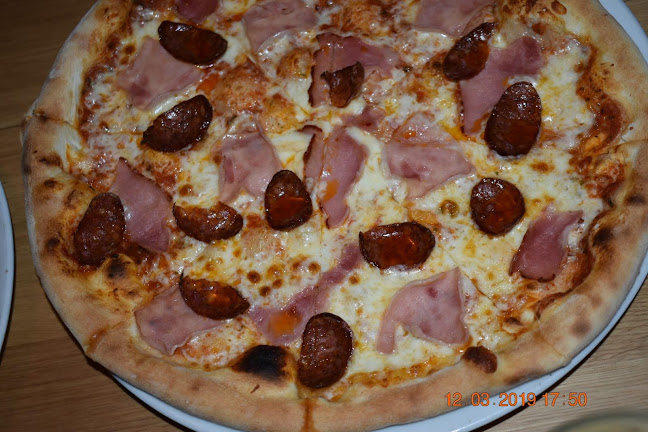 Comentarii opinii despre Livada