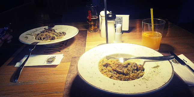 Opinii despre Teatris Restaurant în Galați - Gastronomie și ospitalitate