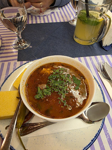 Opinii despre Restaurant Blue Acqua – Faleza Dunării Galaţi în Galați - Gastronomie și ospitalitate