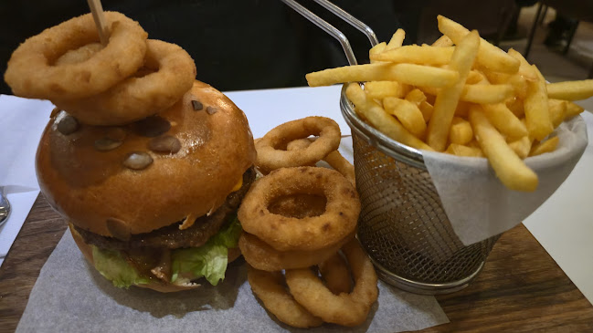 Opinii despre City Bistro în Satu Mare - Gastronomie și ospitalitate