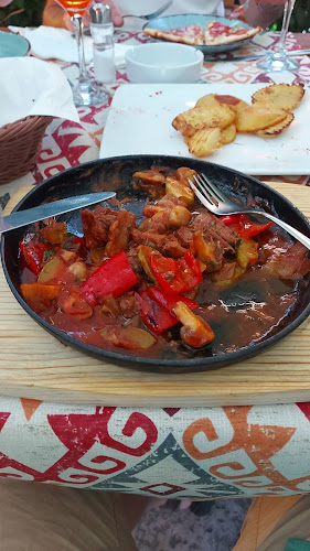 Opinii despre Curtea Veche în Botoșani - Gastronomie și ospitalitate