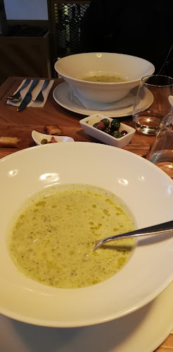 Strada Apollonia Hirscher 2, Brașov 500025