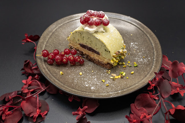 Crosta - Gastronomie și ospitalitate