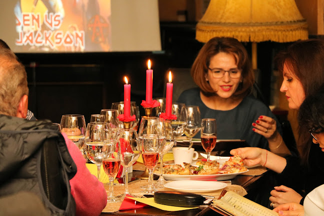 Strada Florăriei 8, Pitești