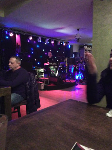 Comentarii opinii despre Casa Vânătorului