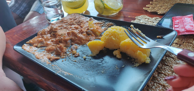 Opinii despre Restaurant Pensiune Lyra | mâncare tradițională, preparate bbq, livrare mures, restaurant mures în Corunca - Gastronomie și ospitalitate