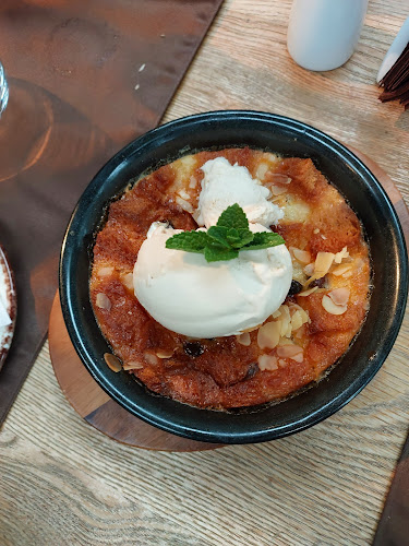 Aleea pietonala de sub Tampa, Aleea Tiberiu Brediceanu, Brașov 500014