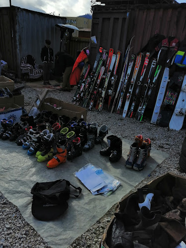 Comentarii opinii despre Târgul de Vechituri