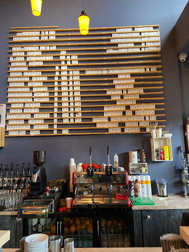 Velo Coffee-Cafe Du Theatre Roastery