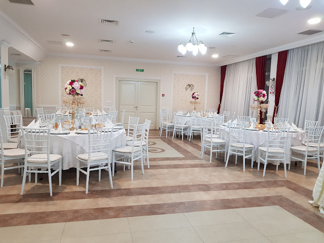 Opinii despre Restaurant Bulevard Prestige Bar-Terasa în Slatina - Gastronomie și ospitalitate