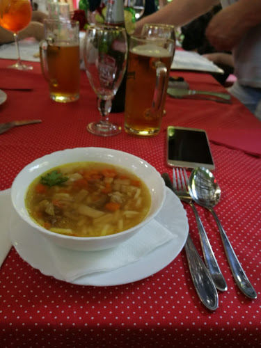 Opinii despre Casuta cu Nuci în Oradea - Gastronomie și ospitalitate