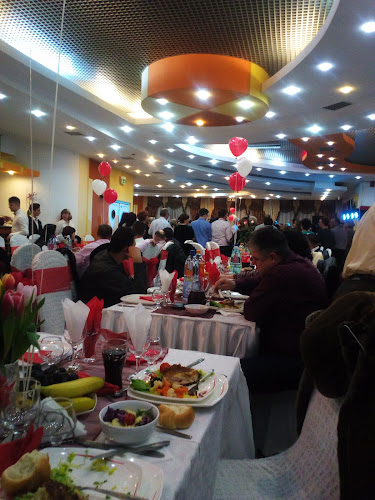 Restaurant Bradul - Roman