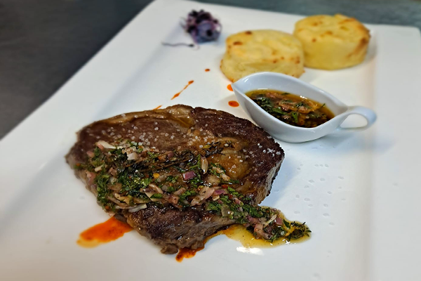 Restaurant Hera Delicious Meal - Tulcea