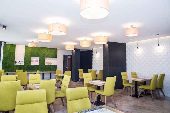 Piața Petru Rareș 2, Bistrița 420036