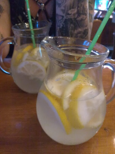 Derna - Gastronomie și ospitalitate