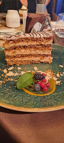 Comentarii opinii despre Sub Tâmpa