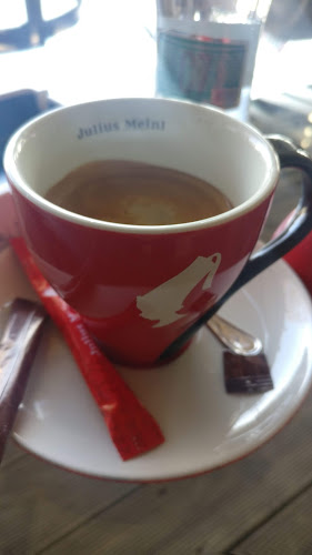 Opinii despre D'Alexia Coffee Lounge în Giurgiu - Gastronomie și ospitalitate