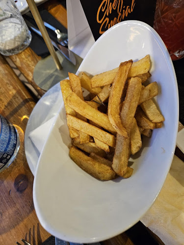 Strada Apollonia Hirscher 5, Brașov 500015