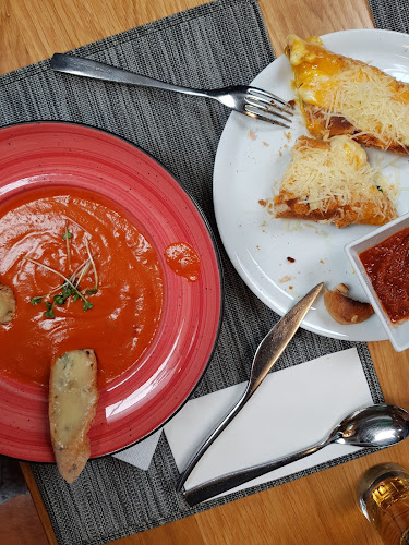 Opinii despre Marty Restaurants (Sigma Shopping Center) în Cluj-Napoca - Gastronomie și ospitalitate