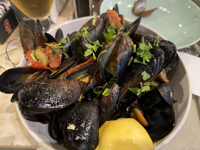 Muse Port - Gastronomie și ospitalitate