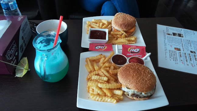 Comentarii opinii despre The American Cafe