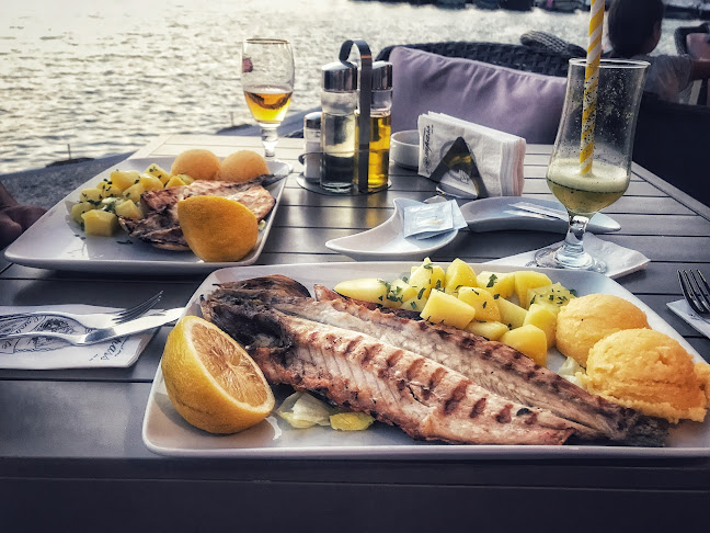 Unnamed Road, Constanța 900178