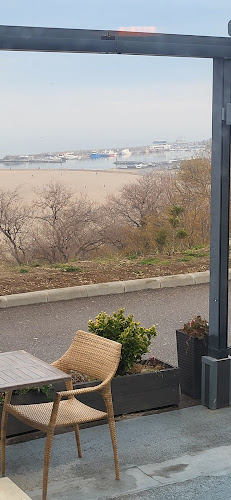 Opinii despre Zorile în Constanța - Gastronomie și ospitalitate