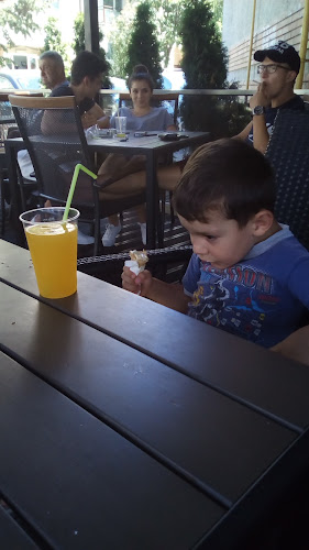 Opinii despre Cofetaria Alpina în Mioveni - Gastronomie și ospitalitate