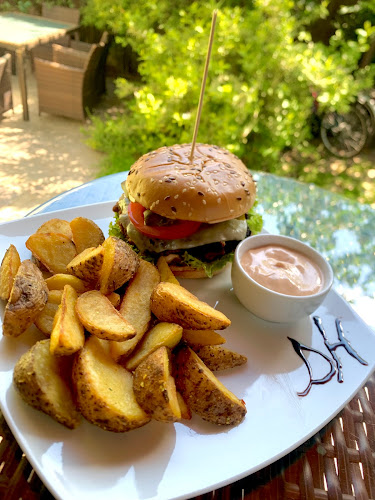 Opinii despre Dorf Haus Cazare in Valiug Franzdorf, Caras-Severin, Romania în Văliug - Gastronomie și ospitalitate