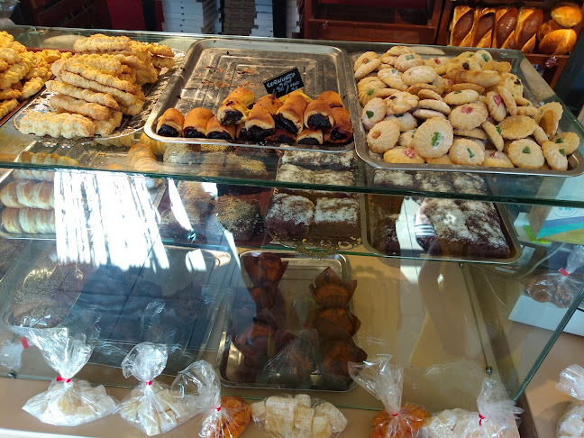 Opinii despre Ada Kaleh Brutarie Patiserie Cofetarie în Constanța - Gastronomie și ospitalitate