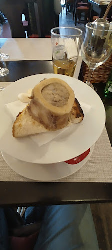 Opinii despre Taverna Pecicana în Pecica - Gastronomie și ospitalitate