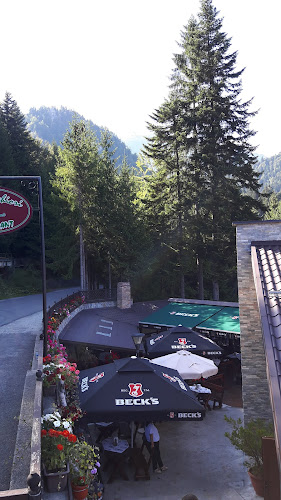 Strada Cota 1400 7, Sinaia 106100