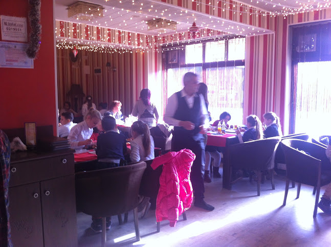 White - Pub Restaurant Pizzerie - Gastronomie și ospitalitate