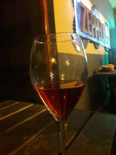 Zeppelin Pub - Gastronomie și ospitalitate