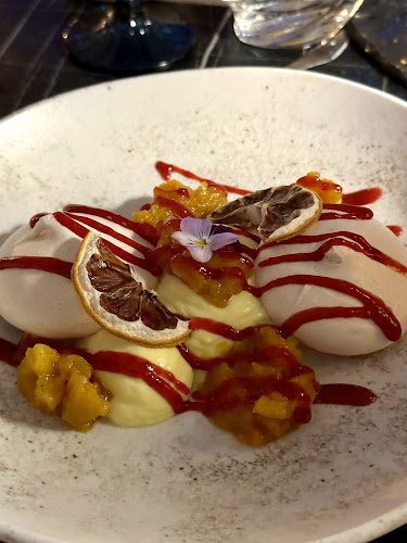 Toujours - Gastronomie și ospitalitate