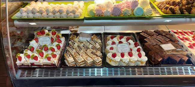 Calarasi, strada Belsiugului, Piata BIG, Spatiul nr. 9 , Cofetaria Adnana, Călărași 910118