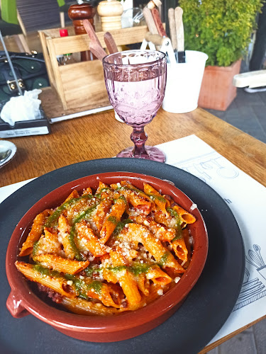 Strada Eugeniu Carada 12, Craiova 200290