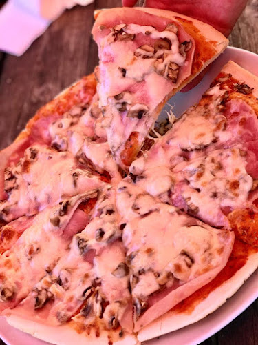 Str. Ioan Slavici Nr. 10, Blejoi 107070