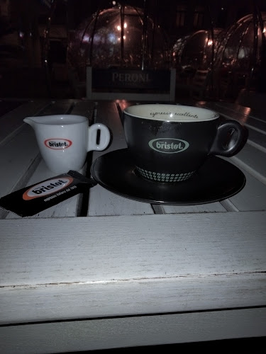 Piața Avram Iancu 10, Arad