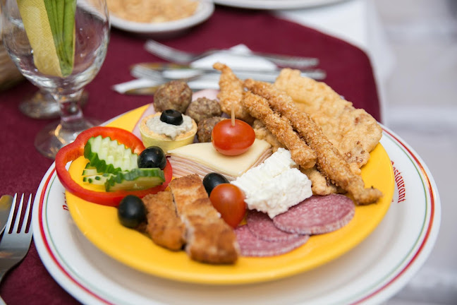 Opinii despre Complex Benstar în Oiejdea - Gastronomie și ospitalitate