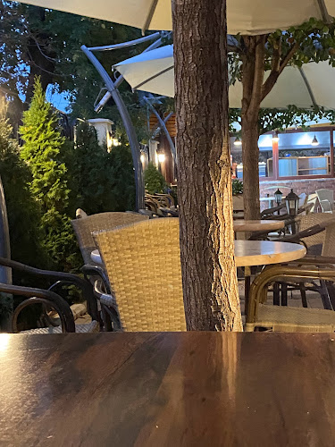 Zaza - Gastronomie și ospitalitate