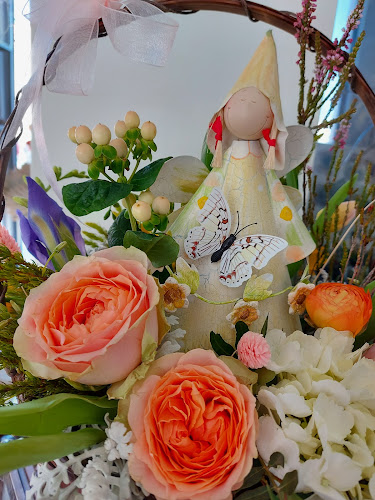 KATYA FLORARIE SI CADOURI FOCSANI, PIATA UNIRIII - Gastronomie și ospitalitate