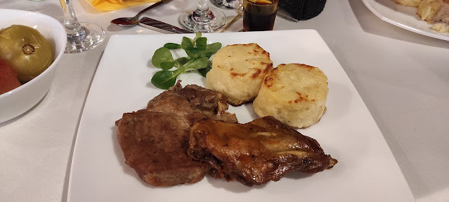 Opinii despre Restaurant Onix în Piatra Neamț - Gastronomie și ospitalitate