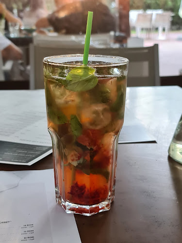 The Garden - Gastronomie și ospitalitate