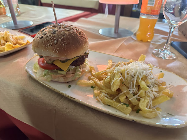 Opinii despre LaNuci în București - Gastronomie și ospitalitate