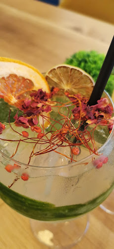 Manila - Gastronomie și ospitalitate