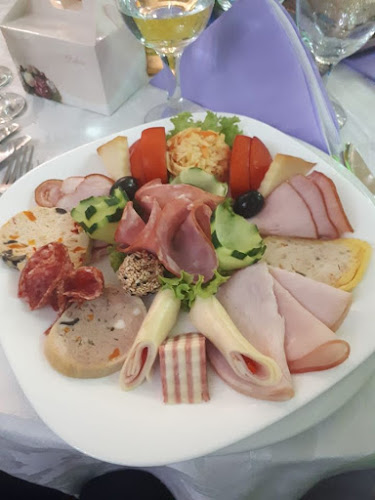 Strada Viei 1 16, Liteni 727335